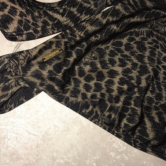 Top only  34A/S Victoria’s Secret Bikini Bombshell - Picture 13 of 13